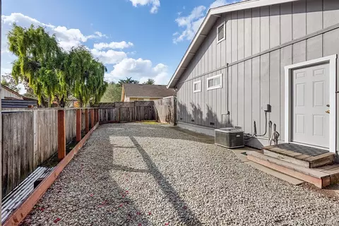 Exterior - 2726 Edison St, Graton, CA 95444 photo 5 of 11
