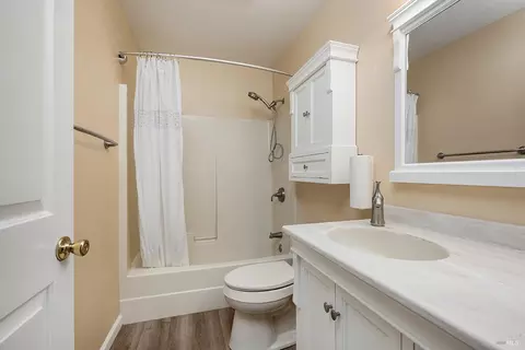 Bath - 2726 Edison St, Graton, CA 95444 photo 1 of 3