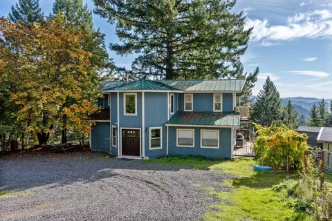 Undisclosed, Laytonville, CA 95454