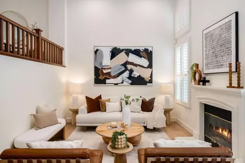 1051 Sapphire Ter, Union City, CA 94587