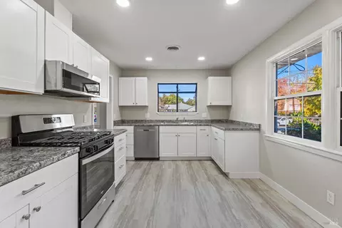 Kitchen - 409 Luce Ave, Ukiah, CA 95482 photo 3 of 3