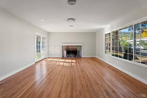 Living - 409 Luce Ave, Ukiah, CA 95482 photo 2 of 4