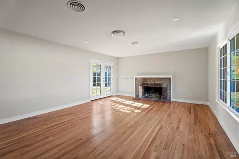 Living - 409 Luce Ave, Ukiah, CA 95482 photo 1 of 4