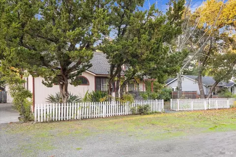 405 Walnut Ave, Sonoma, CA 95476 photo 3