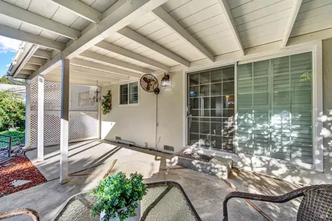Exterior - 1355 W H St, Dixon, CA 95620 photo 6 of 16