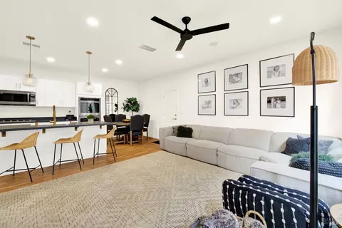 Living - 741 Greentree Cir, Fairfield, CA 94534 photo 3 of 4