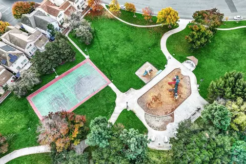 View/Area - 741 Greentree Cir, Fairfield, CA 94534 photo 8 of 8
