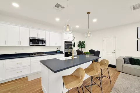 Kitchen - 741 Greentree Cir, Fairfield, CA 94534 photo 4 of 11
