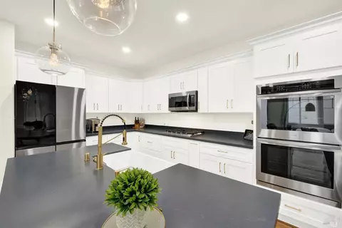 Kitchen - 741 Greentree Cir, Fairfield, CA 94534 photo 11 of 11