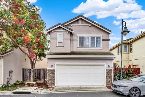 Exterior - 741 Greentree Cir, Fairfield, CA 94534 photo 7 of 9