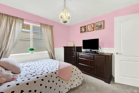 Bedroom - 741 Greentree Cir, Fairfield, CA 94534 photo 2 of 8