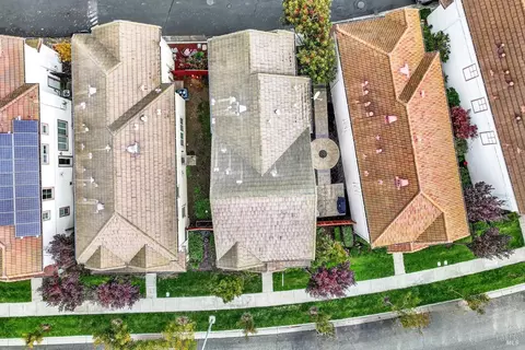 View/Area - 741 Greentree Cir, Fairfield, CA 94534 photo 1 of 8