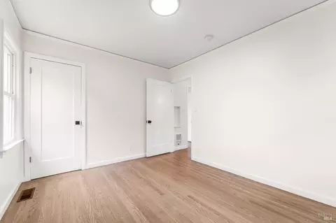 Bedroom - 550 Steffan St, Vallejo, CA 94591 photo 5 of 10