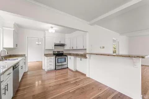 Kitchen - 550 Steffan St, Vallejo, CA 94591 photo 1 of 2
