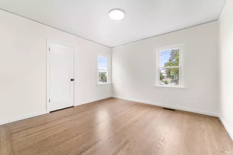 Bedroom - 550 Steffan St, Vallejo, CA 94591 photo 1 of 10