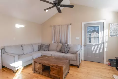 2580 Center Valley Rd, Willits, CA 95490 photo 4