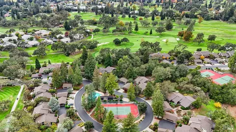 View/Area - 830 Augusta Cir, Napa, CA 94558 photo 4 of 5