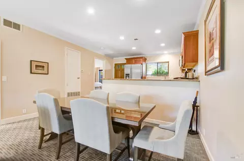 Dining - 830 Augusta Cir, Napa, CA 94558 photo 4 of 4