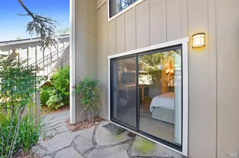 Exterior - 830 Augusta Cir, Napa, CA 94558 photo 1 of 14
