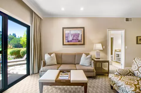 Living - 830 Augusta Cir, Napa, CA 94558 photo 5 of 5