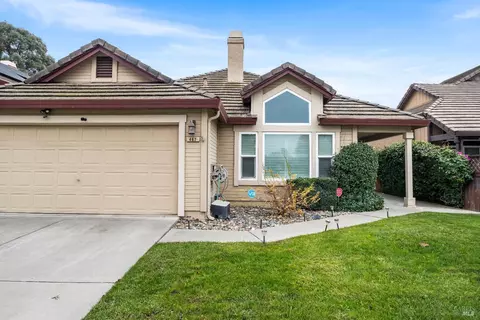 462 Eagle Ln, Vacaville, CA 95687