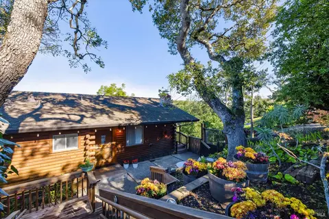 30 Manzanita Ave, Novato, CA 94945