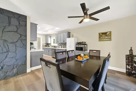 Dining - 4118 Georgia St, Vallejo, CA 94591 photo 3 of 5