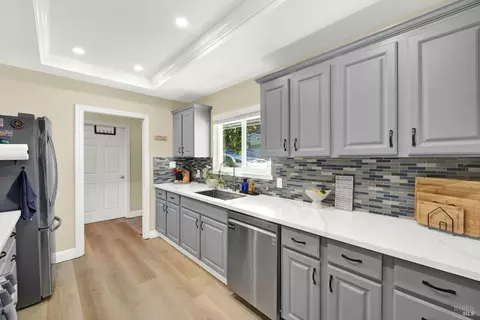 Kitchen - 4118 Georgia St, Vallejo, CA 94591 photo 4 of 7