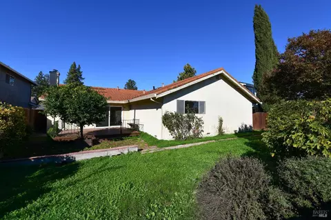 Exterior - 1803 Monarch Dr, Napa, CA 94558 photo 3 of 8
