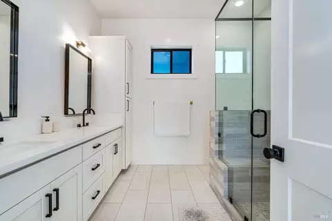 Bath - 6140 Gilmore Ave, Cotati, CA 94931 photo 2 of 6