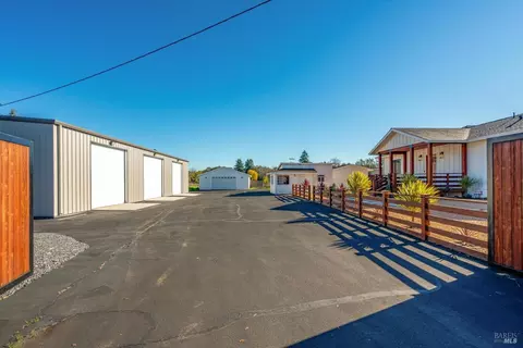 Exterior - 6140 Gilmore Ave, Cotati, CA 94931 photo 4 of 29