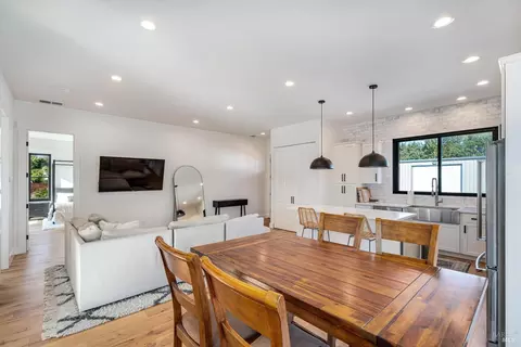 Dining - 6140 Gilmore Ave, Cotati, CA 94931 photo 3 of 4