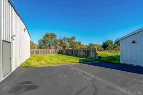 Exterior - 6140 Gilmore Ave, Cotati, CA 94931 photo 20 of 29