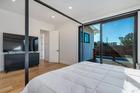 Bedroom - 6140 Gilmore Ave, Cotati, CA 94931 photo 4 of 5