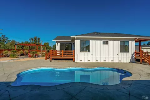 Exterior - 6140 Gilmore Ave, Cotati, CA 94931 photo 13 of 29