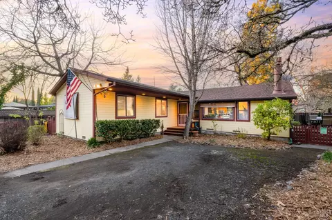132 Steiner Ct, Santa Rosa, CA 95404