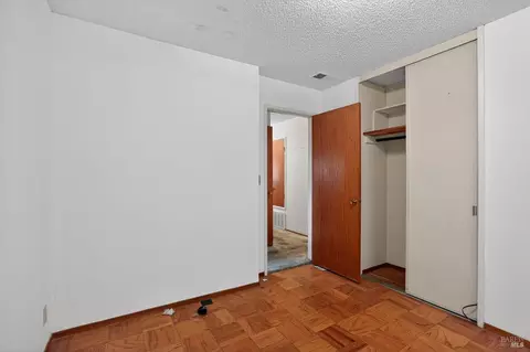 Bedroom - 1018 E Tabor Ave, Fairfield, CA 94533 photo 4 of 6