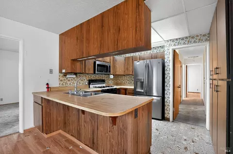 Kitchen - 1018 E Tabor Ave, Fairfield, CA 94533 photo 3 of 3