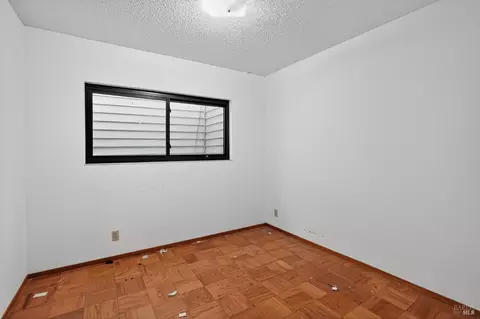Bedroom - 1018 E Tabor Ave, Fairfield, CA 94533 photo 2 of 6