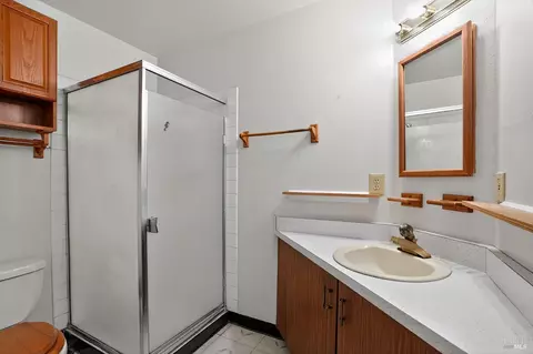 Bath - 1018 E Tabor Ave, Fairfield, CA 94533 photo 1 of 2