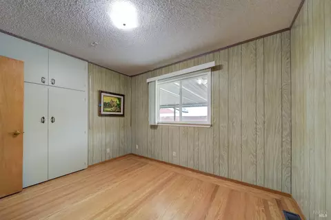 Bedroom - 818 Ashwood Ave, Vallejo, CA 94591 photo 2 of 5