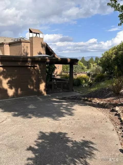 6416 Timber Springs Ct, Santa Rosa, CA 95409