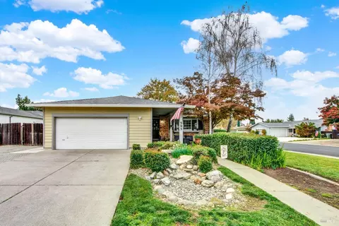 595 Sawyer Ct, Dixon, CA 95620