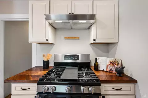 Kitchen - 1612 Spruce St, Napa, CA 94559 photo 3 of 6