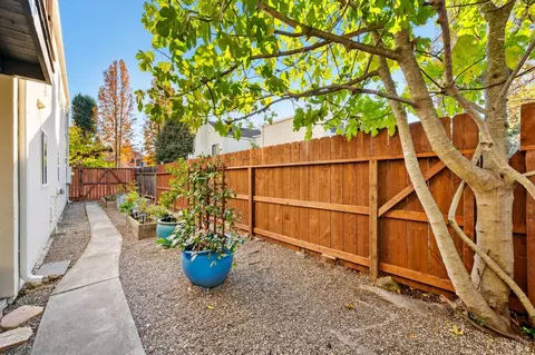 Exterior - 1612 Spruce St, Napa, CA 94559 photo 12 of 22