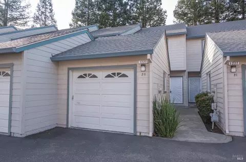 1221 Eardley Ave, Santa Rosa, CA 95401