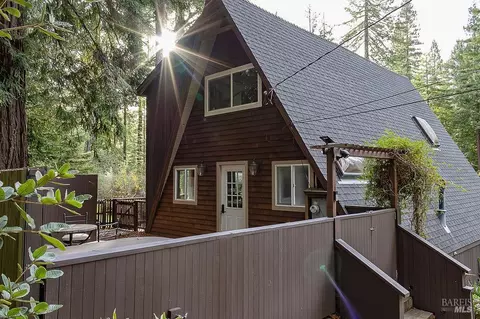 46151 Pacific Woods Rd, Gualala, CA 95445