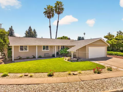 2535 Patricia Dr, Napa, CA 94558