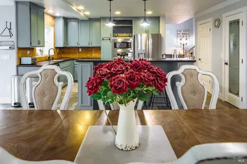 Dining - 236 Belfiore Ln, Windsor, CA 95492 photo 4 of 4