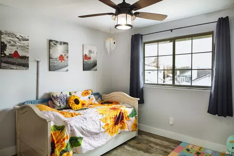 Bedroom - 236 Belfiore Ln, Windsor, CA 95492 photo 5 of 6